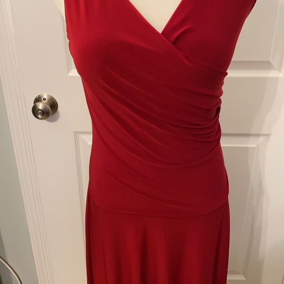 Red Dress - Picture 2 of 3